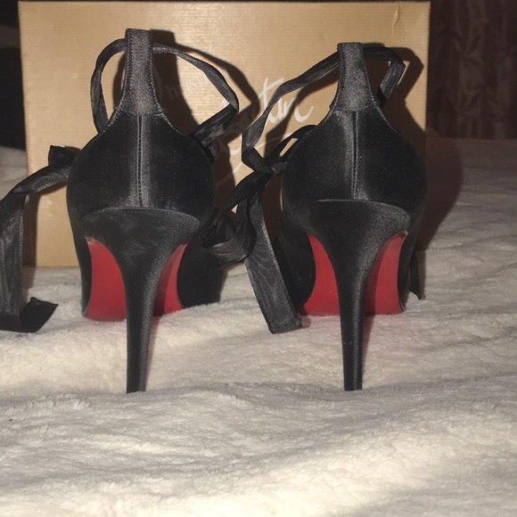 Christian Louboutin heels - Picture 3 of 4